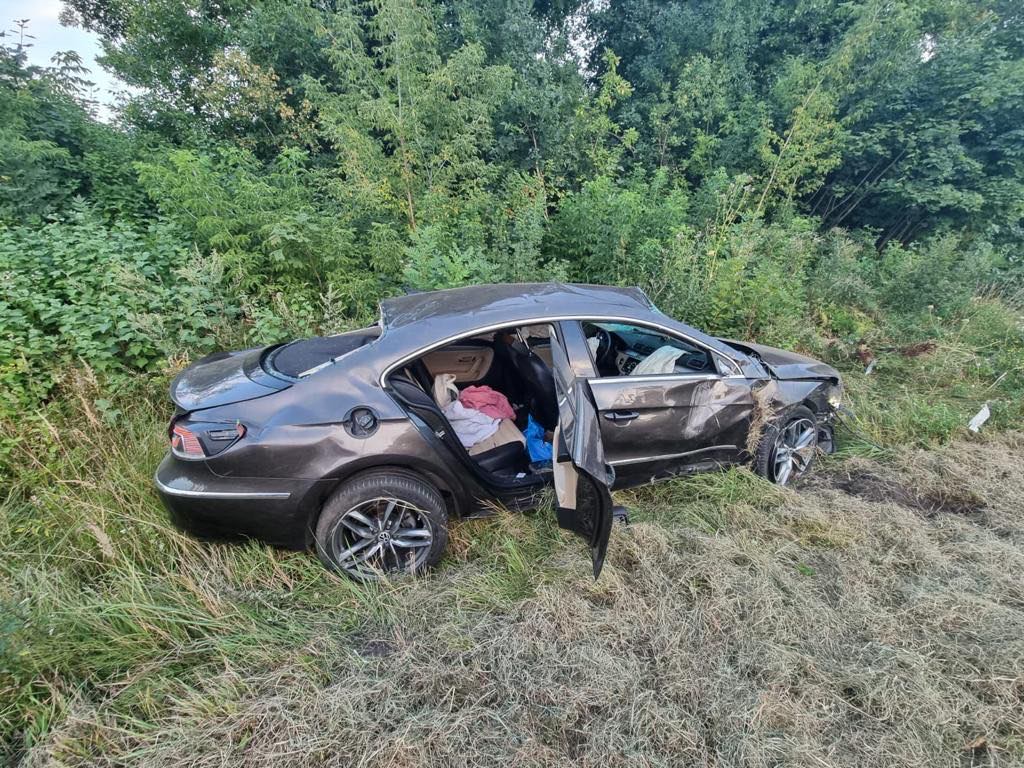 На Львівщині авто зіткнулось з вантажівкою: є загиблий