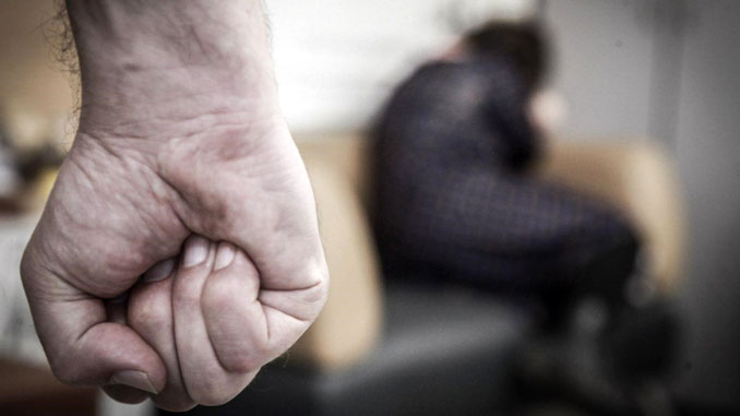 Ображав та погрожував: житель Стрийщини проведе понад рік у в’язниці за знущання над дружиною