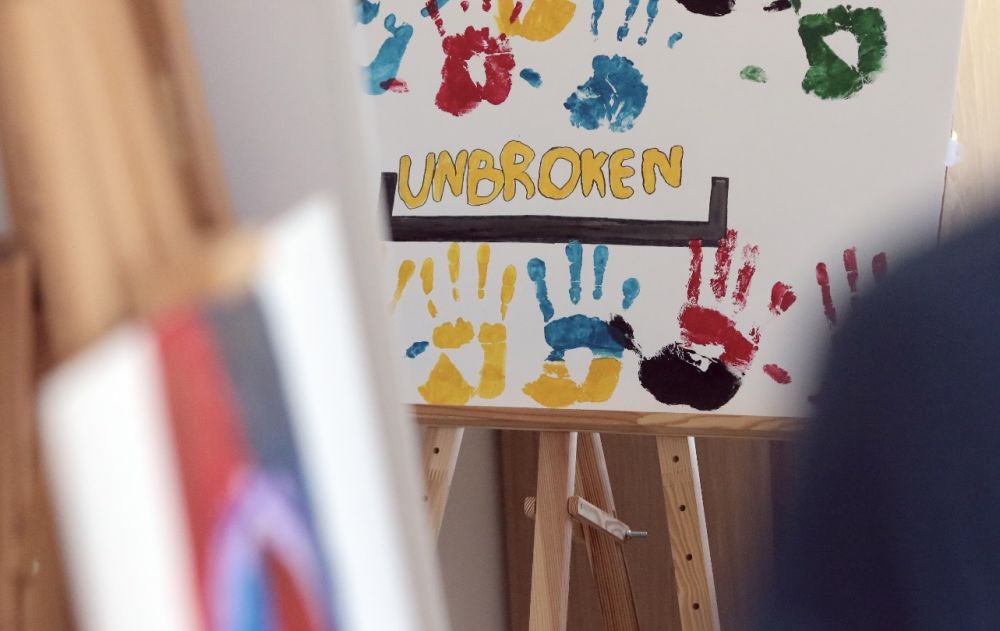 Змінив пензель на автомат: поранений художник-захисник провів у Львові майстер-клас для побратимів