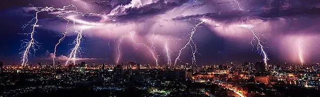 Грози і град: синоптики розповіли, якою буде погода завтра на Львівщині