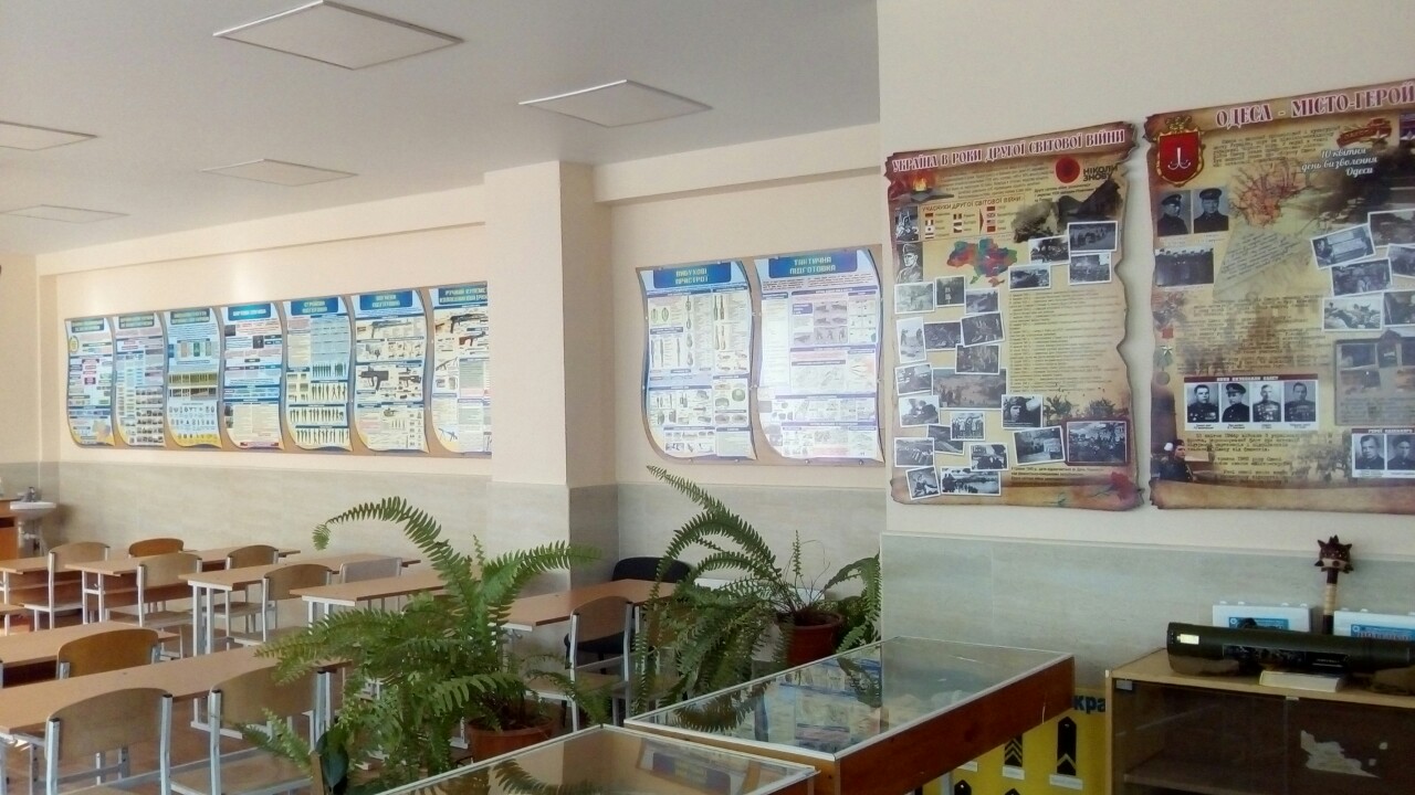 В школах Львівщини облаштовують кабінети за пів мільйона гривень кожен