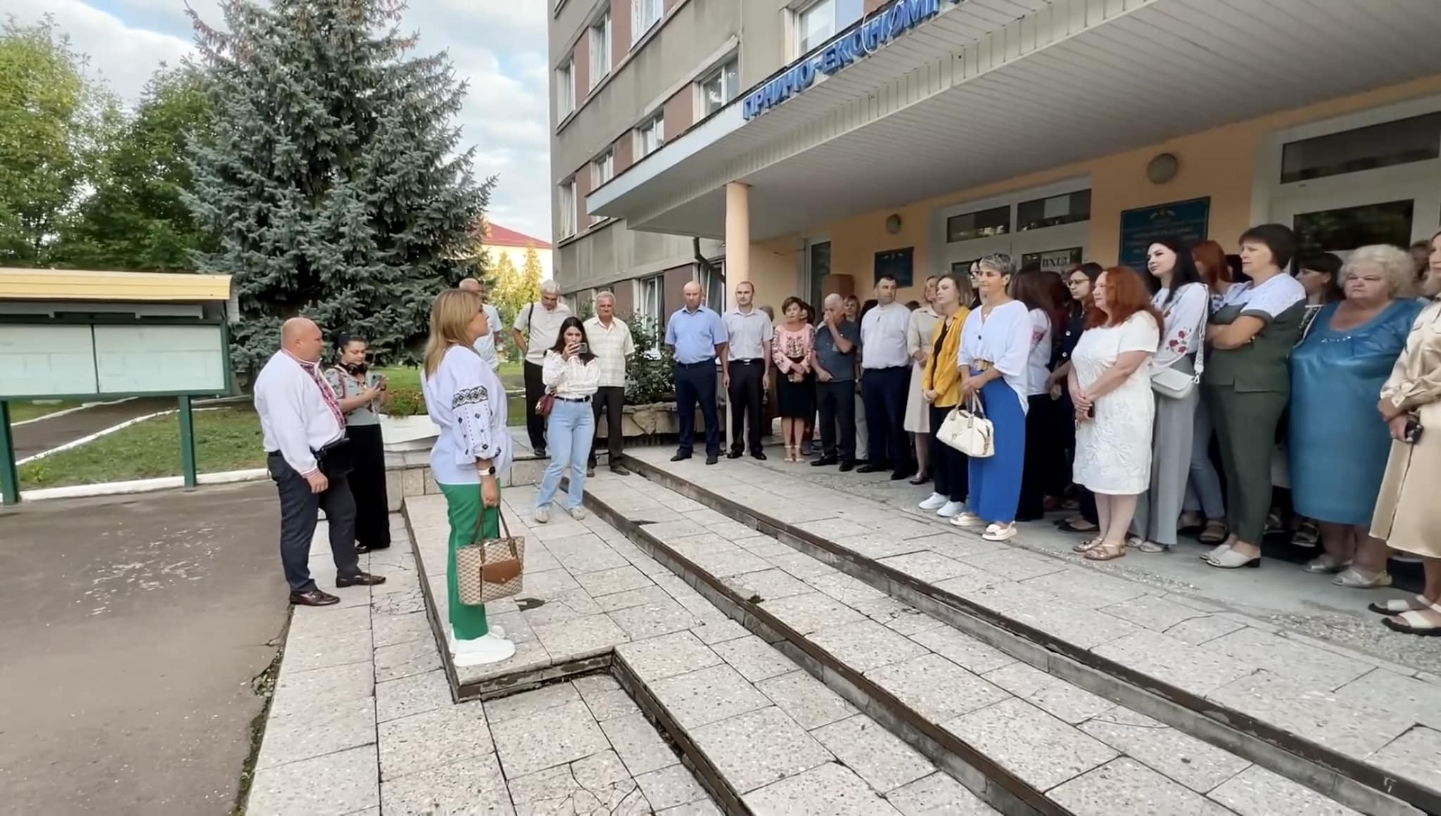 Працівники коледжу в Червонограді не допустили до роботи новопризначену директорку