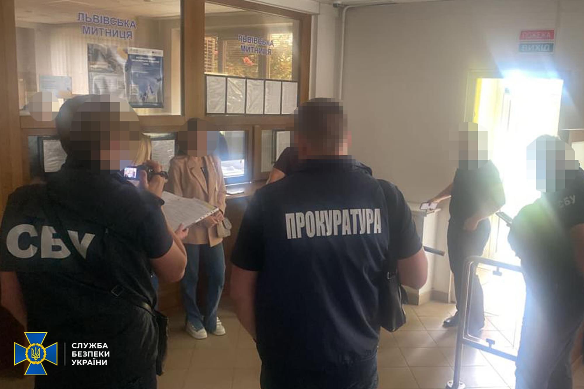 На хабарі затримали головного інспектора митного поста «Краківець»