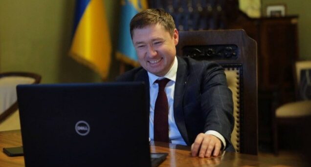Причетна до втечі майже 200 чоловіків через «Шлях» виявилась родичкою голови ЛОВА