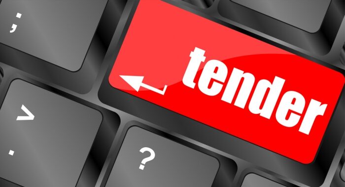 Після розголосу та суспільного осуду на Львівщині почали скасовувати тендери на некритичні витрати