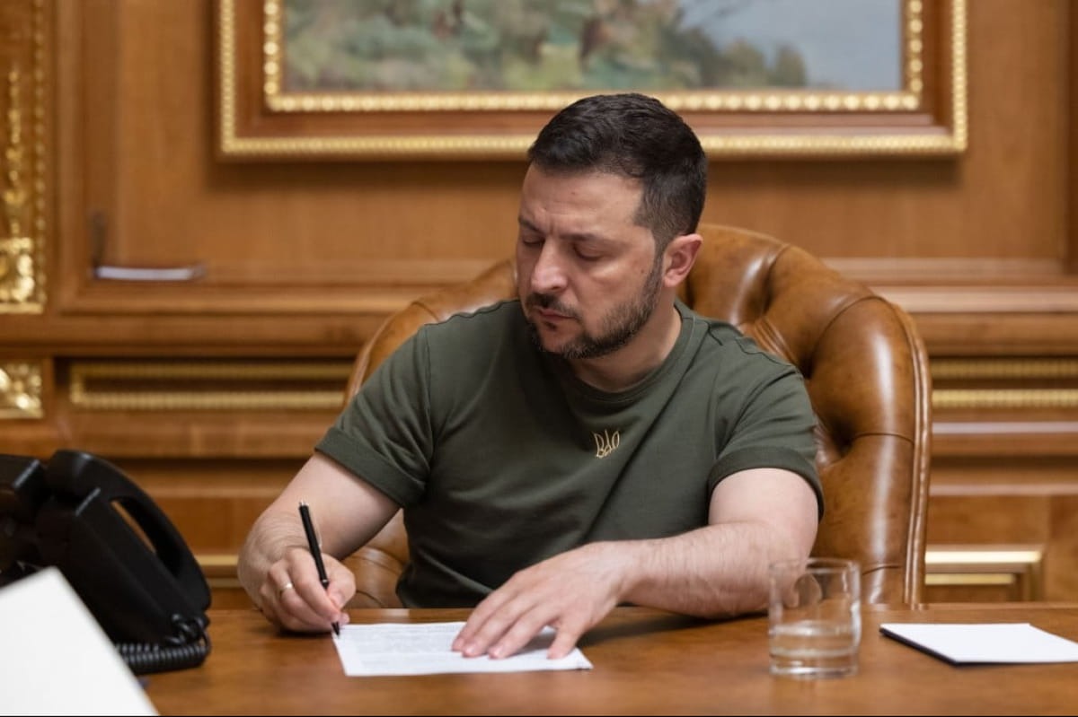 Зеленський підписав закон про ліквідацію селищ міського типу