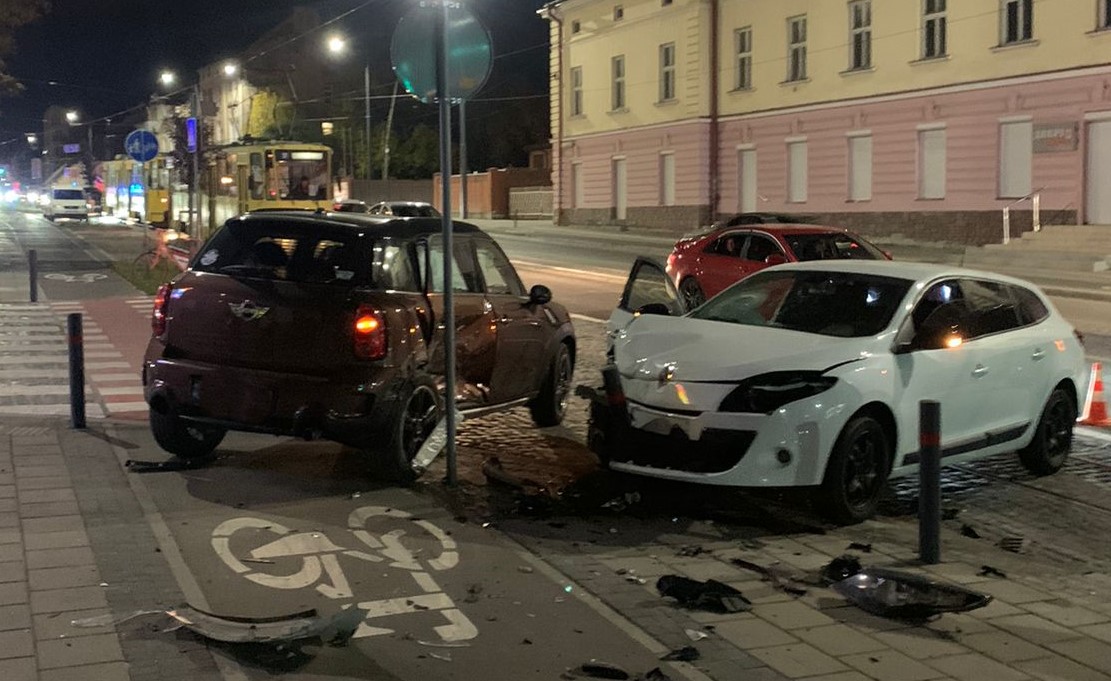 В аварії у Львові постраждала дворічна дитина