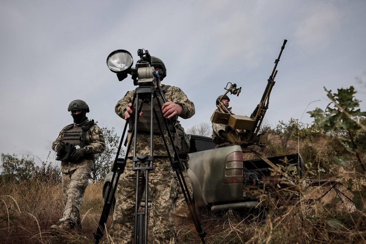 Втрати ворога: за минулу добу захисники знищили понад півтисячі окупантів