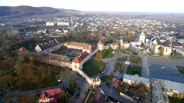 Під час блекаутів Жовква буде з теплом і водою, – міський голова