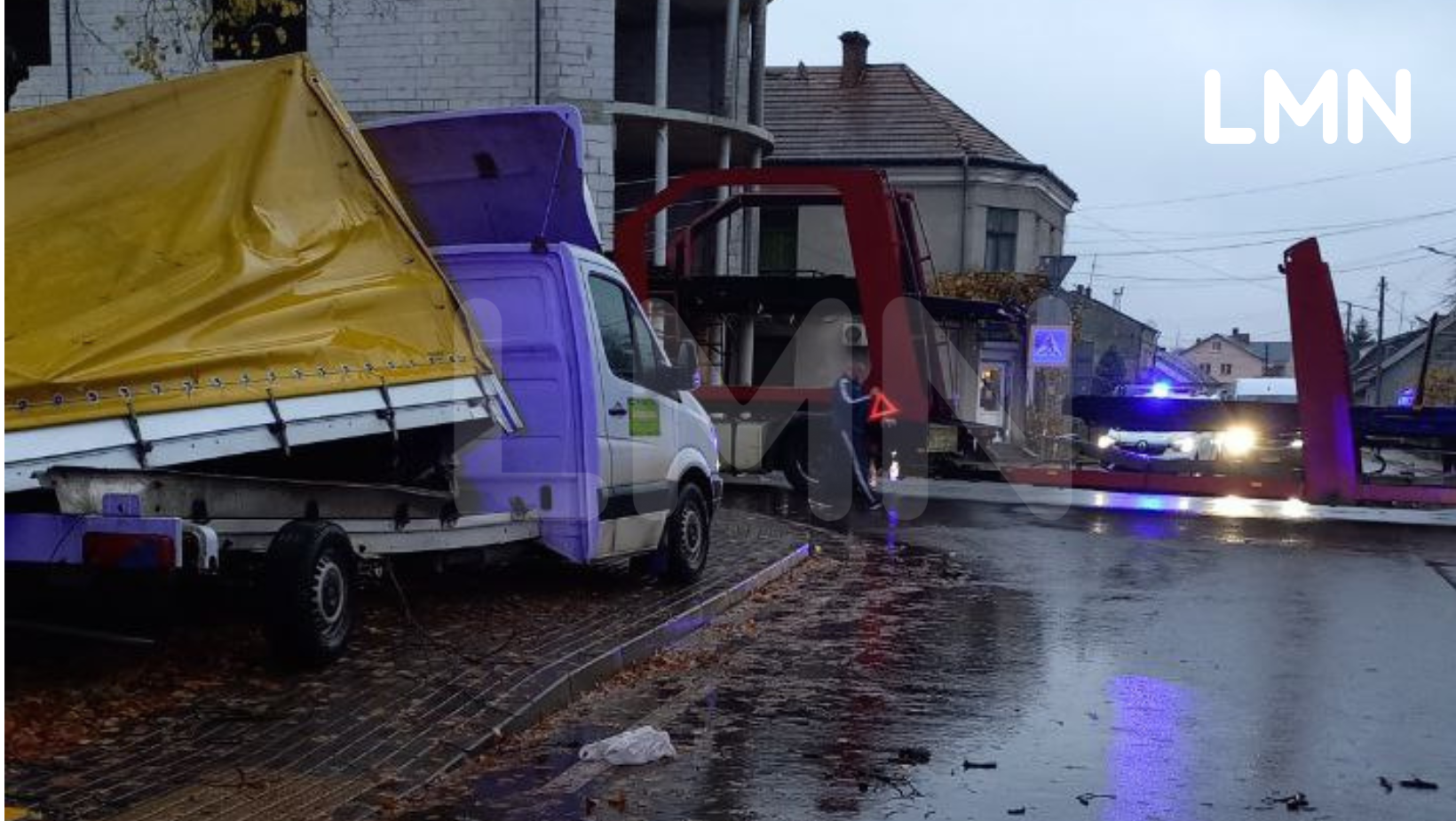 В аварії з вантажівкою на Самбірщині постраждали випадкові перехожі