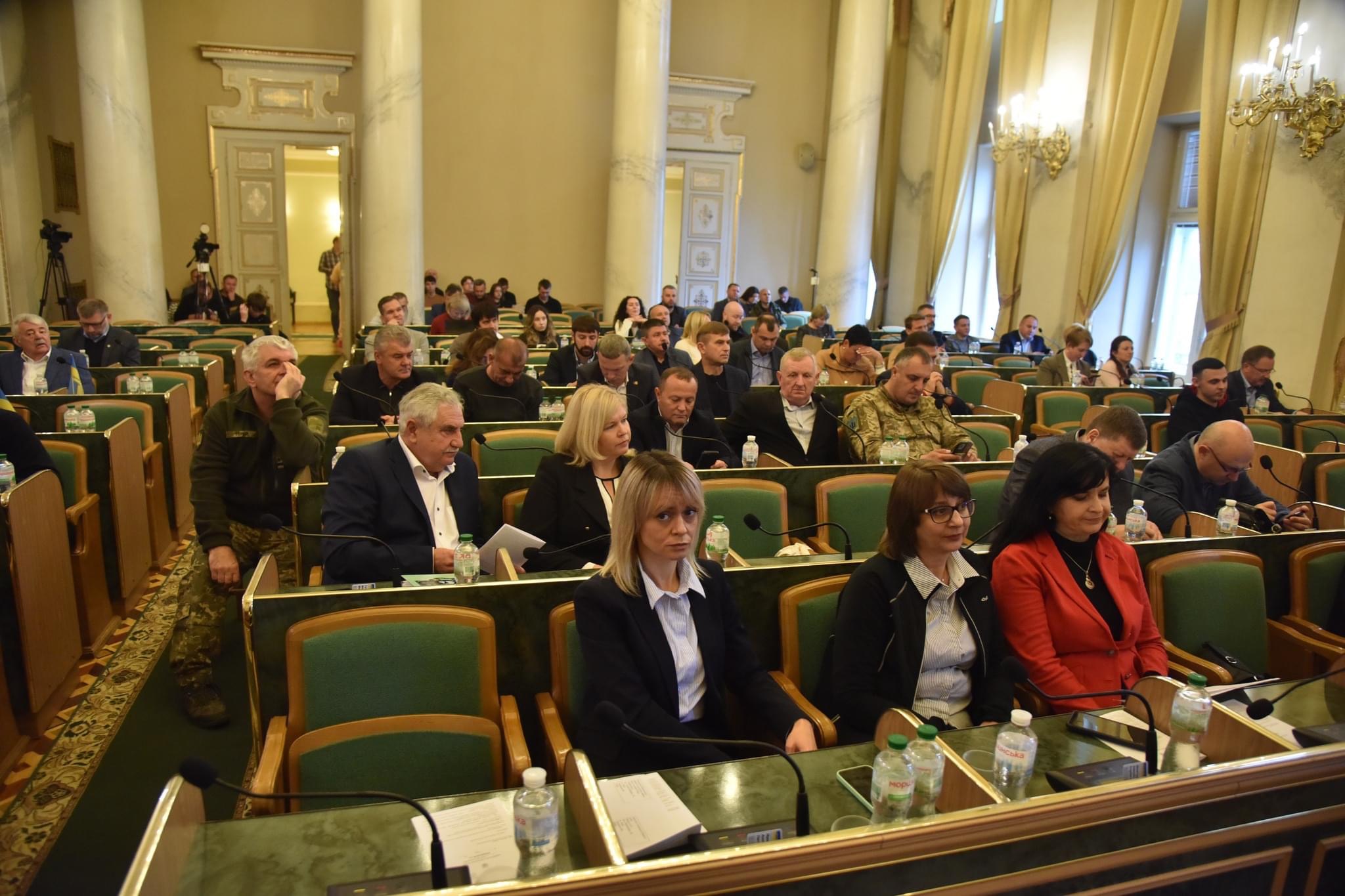 Львівська облрада не проголосувала за обмеження некритичних витрат з бюджету області