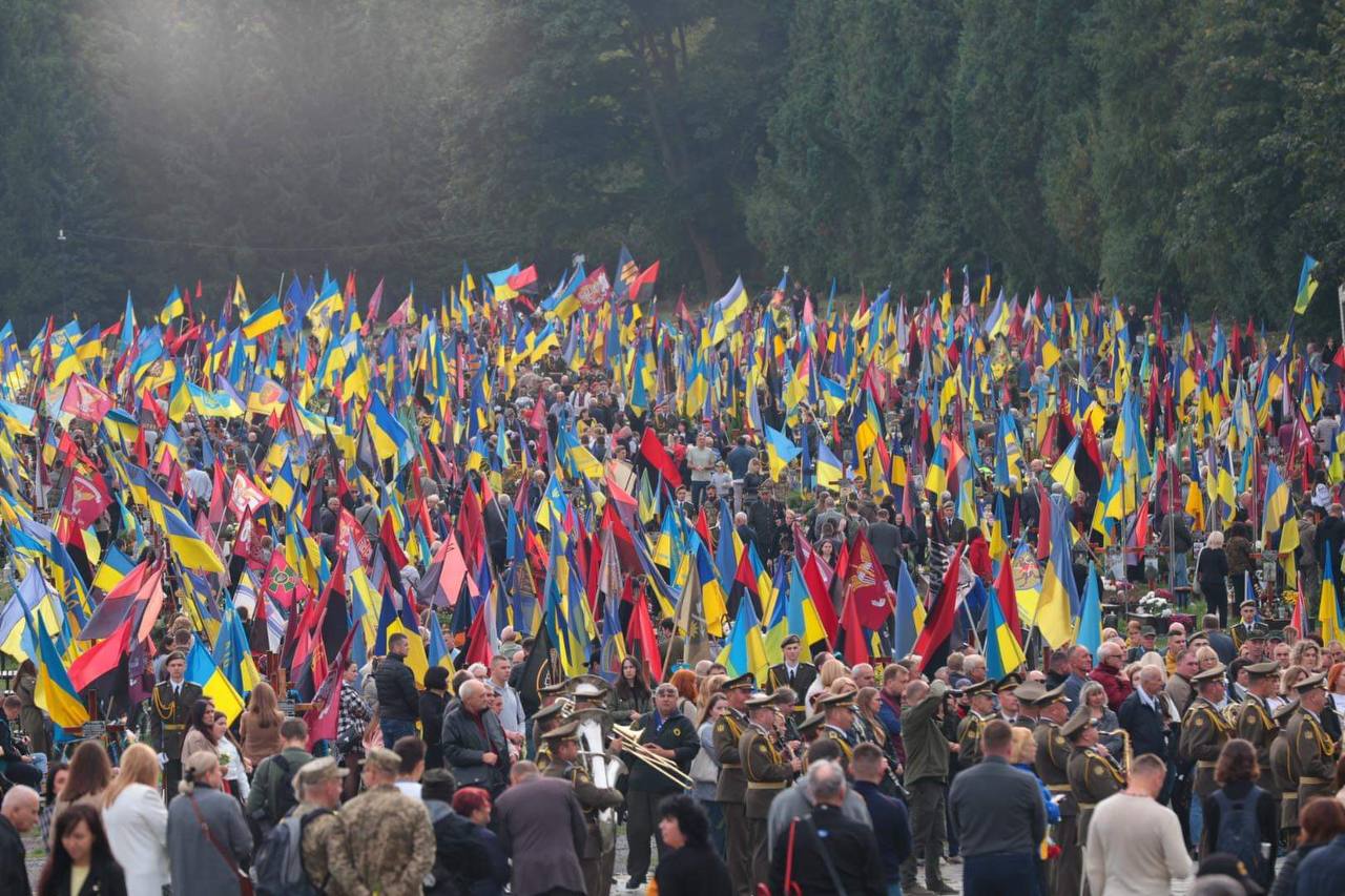 На Личаківському цвинтарі вшанували пам’ять загиблих у війні з росією Героїв