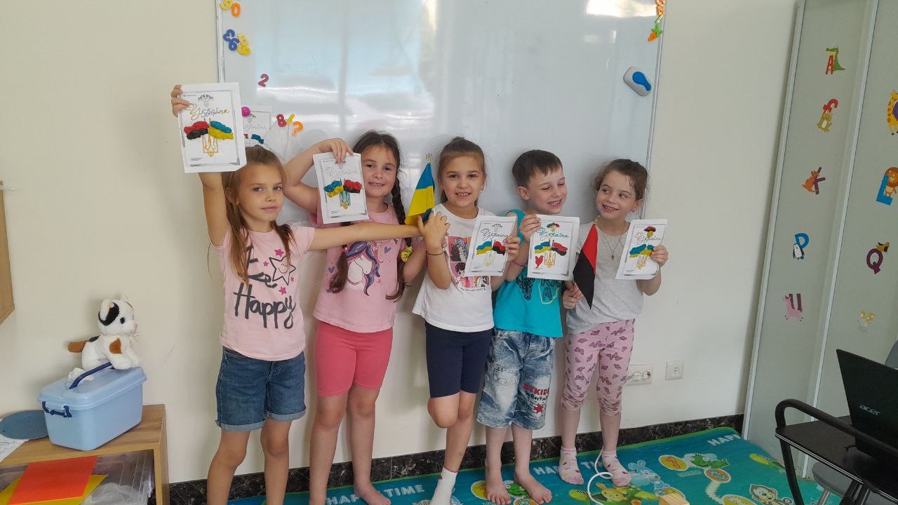 У Львові дітей із постраждалих громад навчають української мови за допомогою казок