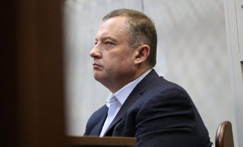 Нардеп Ярослав Дубневич, якого підозрюють у розкраданні 93 млн грн, втік з країни