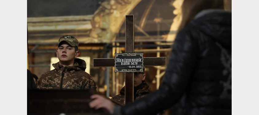 У Львові вперше попрощалися із Захисником ім’я якого невідоме: як в майбутньому його особу можуть встановити