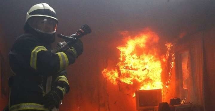 Пожежа у багатоповерхівці в Жовкві забрала життя 49-річного чоловіка