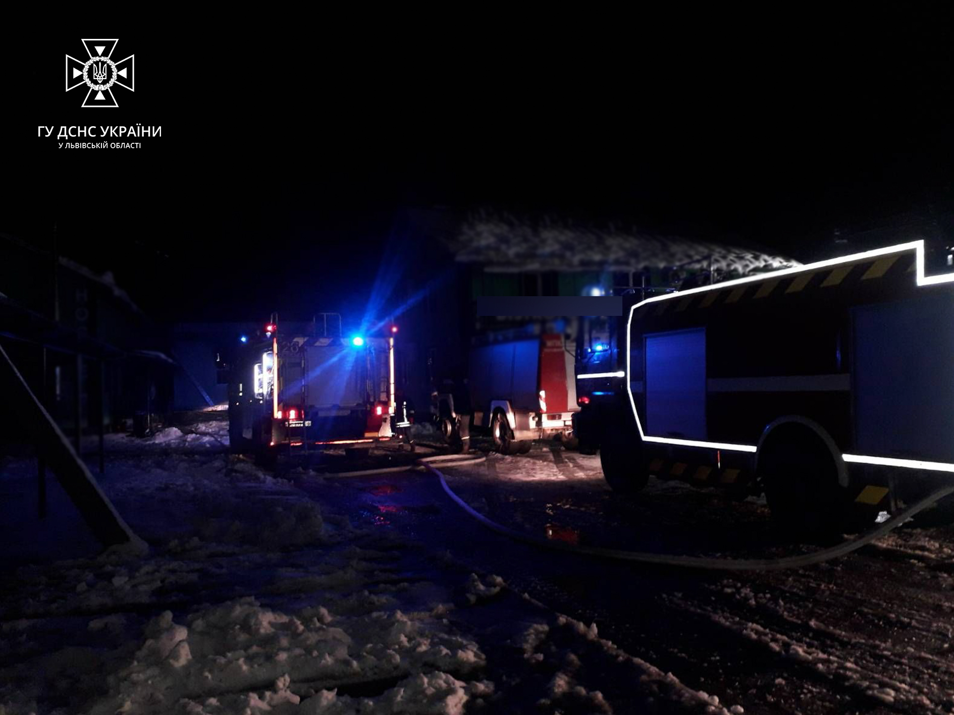 У Яворівському районі горів цегляний будинок