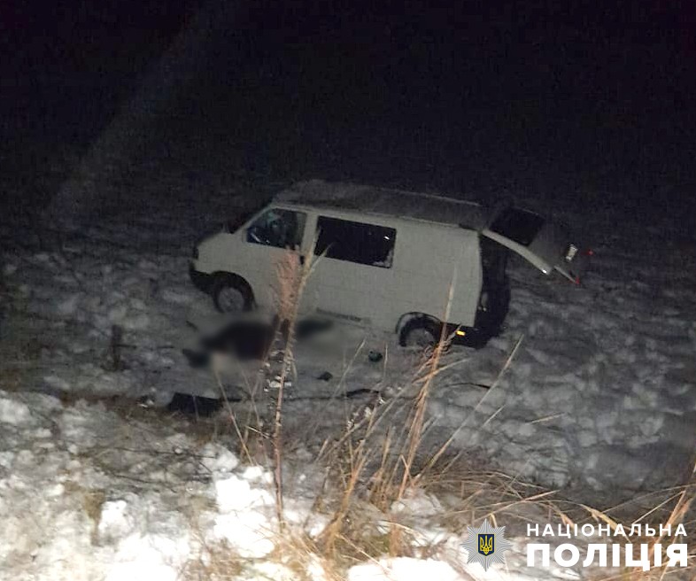 У Червоноградському районі внаслідок ДТП загинув водій мікроавтобуса