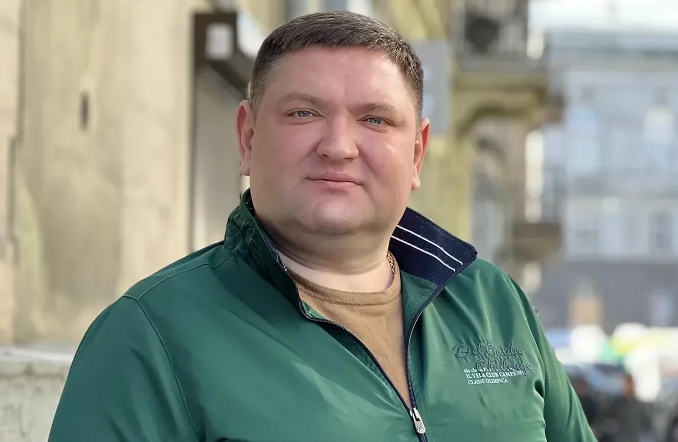 Самбірська міська рада не виконує рішення суду про відсторонення від посади підозрюваного у корупції директора