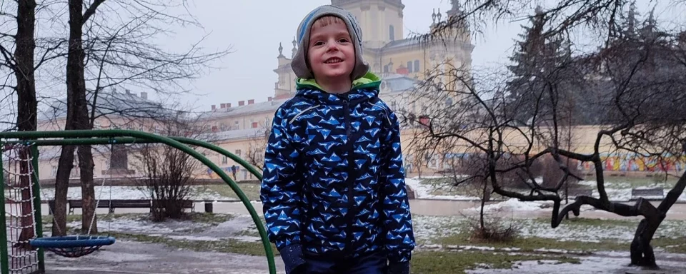 Правоохоронці розпочали розслідування смерті хлопчика, який впав в кому після видалення молочних зубів