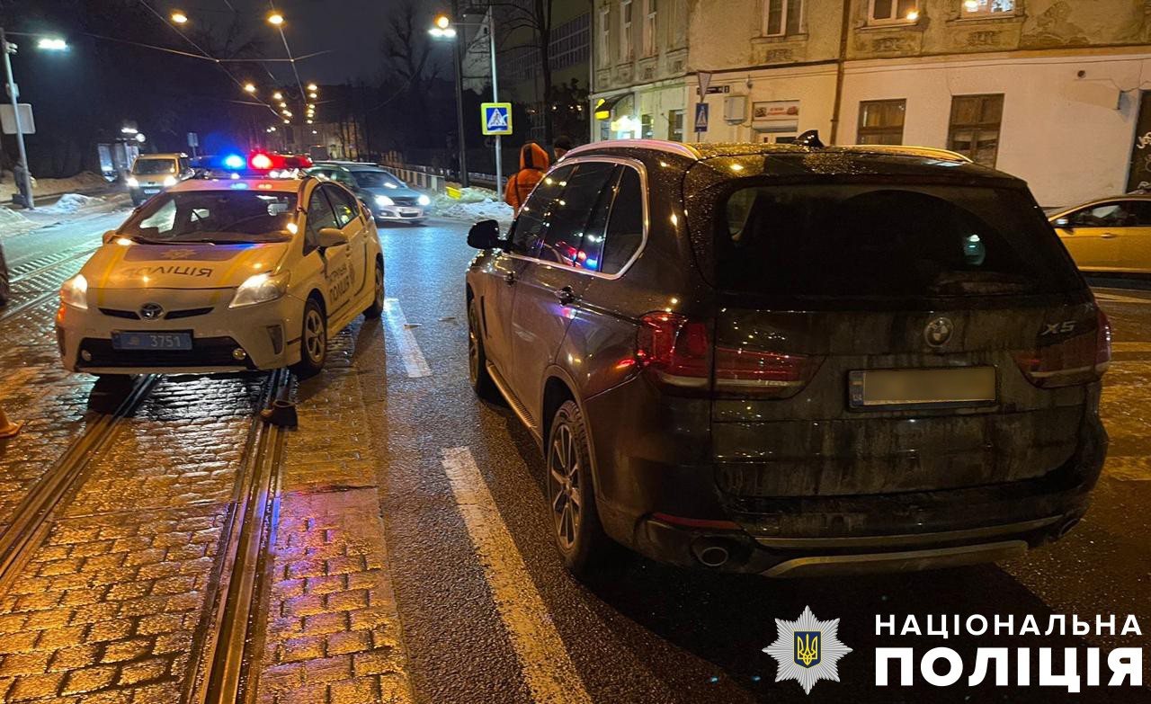 У Львові водій BMW на смерть збив 65-річного чоловіка