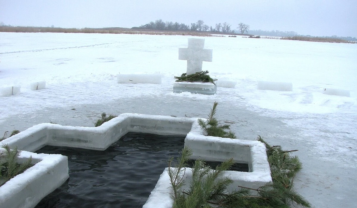 На Львівщині рекомендують утриматися від купання у водоймах на Водохреще