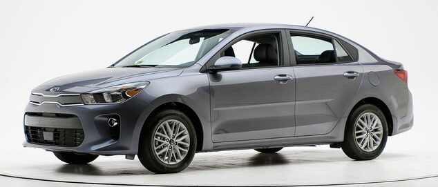 Для працівників одного із департаментів Львівської мерії орендували авто майже за 300 тисяч гривень