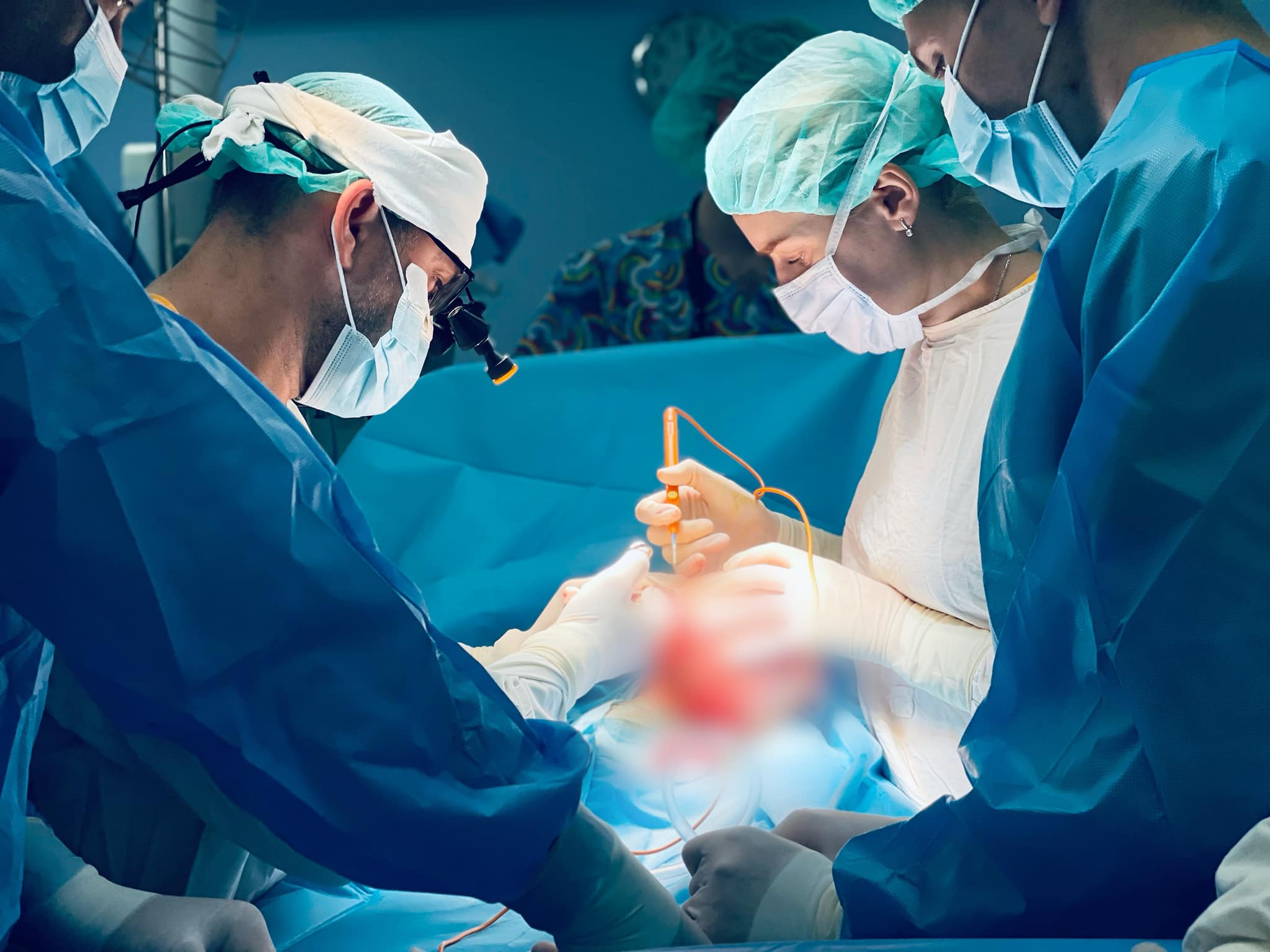 Трьох немовлят із пухлинами врятували львівські хірурги