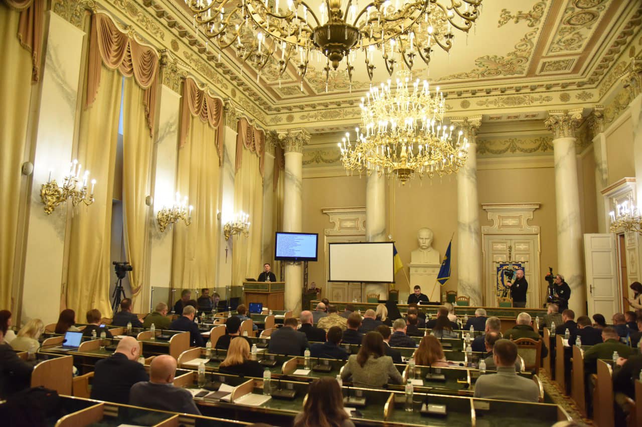 Депутати облради підтримали рішення про передачу майна 18 закладів профтехосвіти