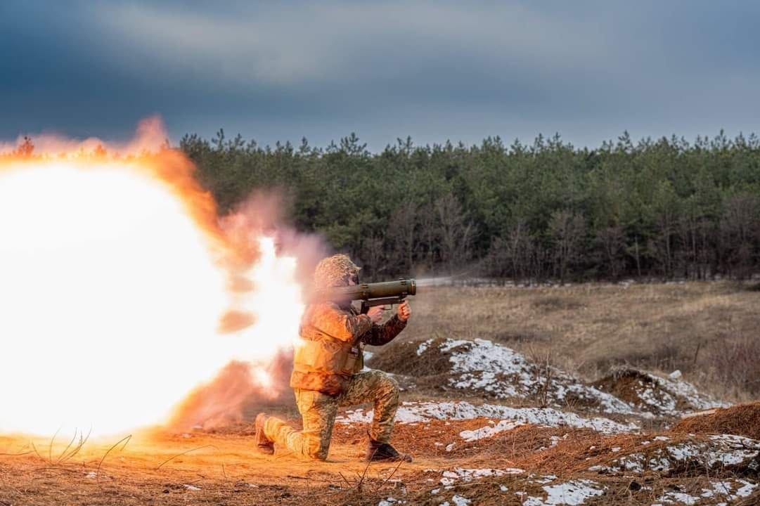 Втрати ворога: українські воїни знищили понад 395 тисяч російських вояків