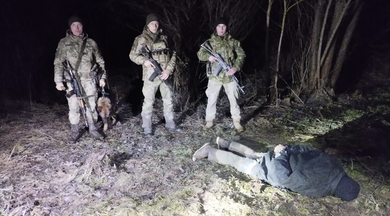 Допоміг втекти вісьмом ухилянтам: на Львівщині судитимуть 65-річного чоловіка