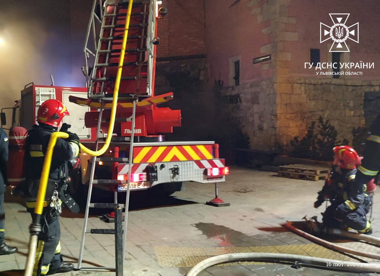 У відомому ресторані Львова сталась масштабна пожежа