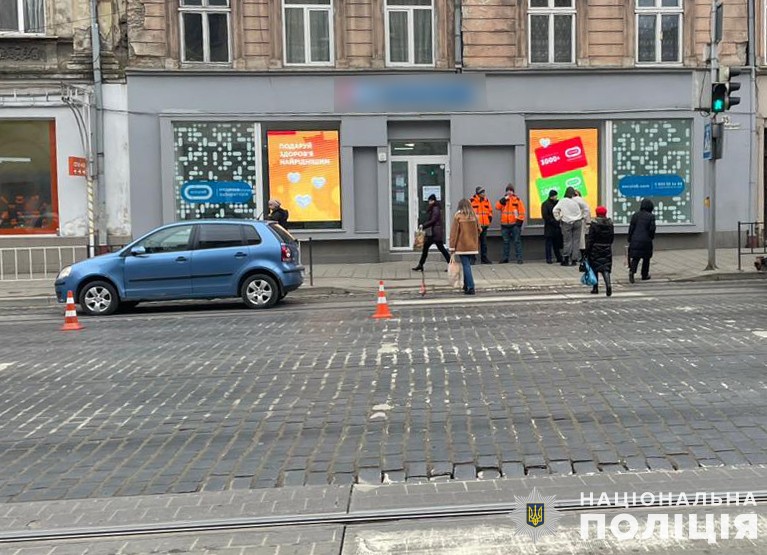 24-річна водійка збила на переході у Львові 90-річного львів’янина