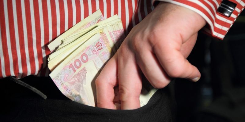 Привласнили 400 тисяч грн за демонтаж вже знесеної будівлі: на Львівщині судитимуть комунальників