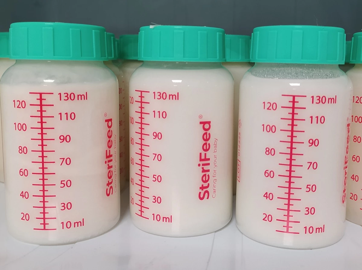 Понад 130 немовлят у Львівській обласній лікарні забезпечили донорським грудним молоком