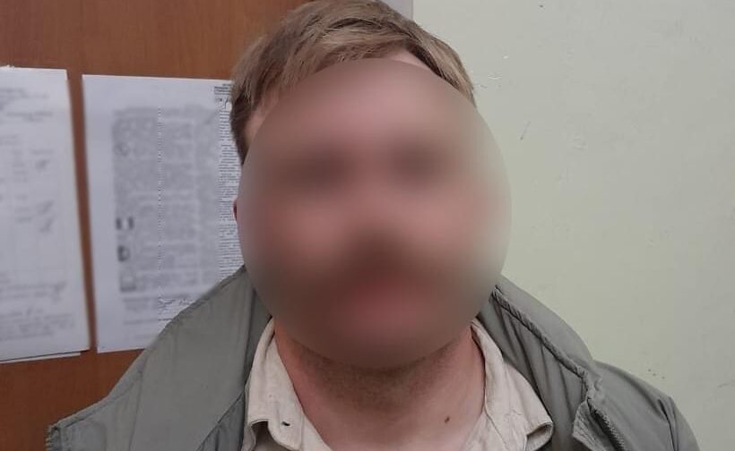 У Новояворівську затримали 29-річного чоловіка, який в кафе ножем поранив знайомого