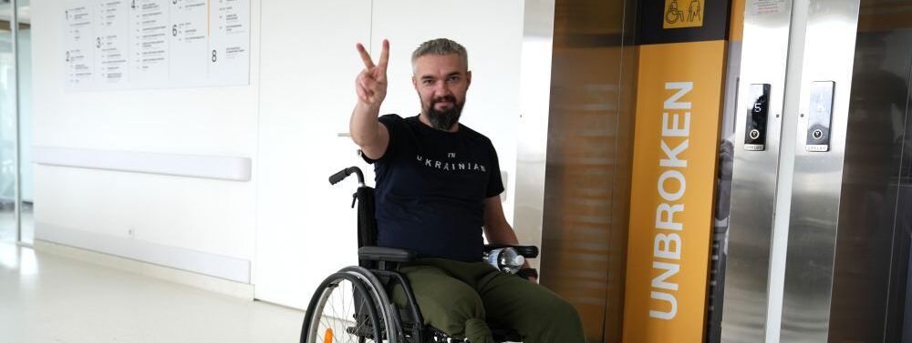 “Краще померти з автоматом в окопі, ніж вдома під ковдрою”: в центрі НЕЗЛАМНІ готується до протезування 37-річний Захисник