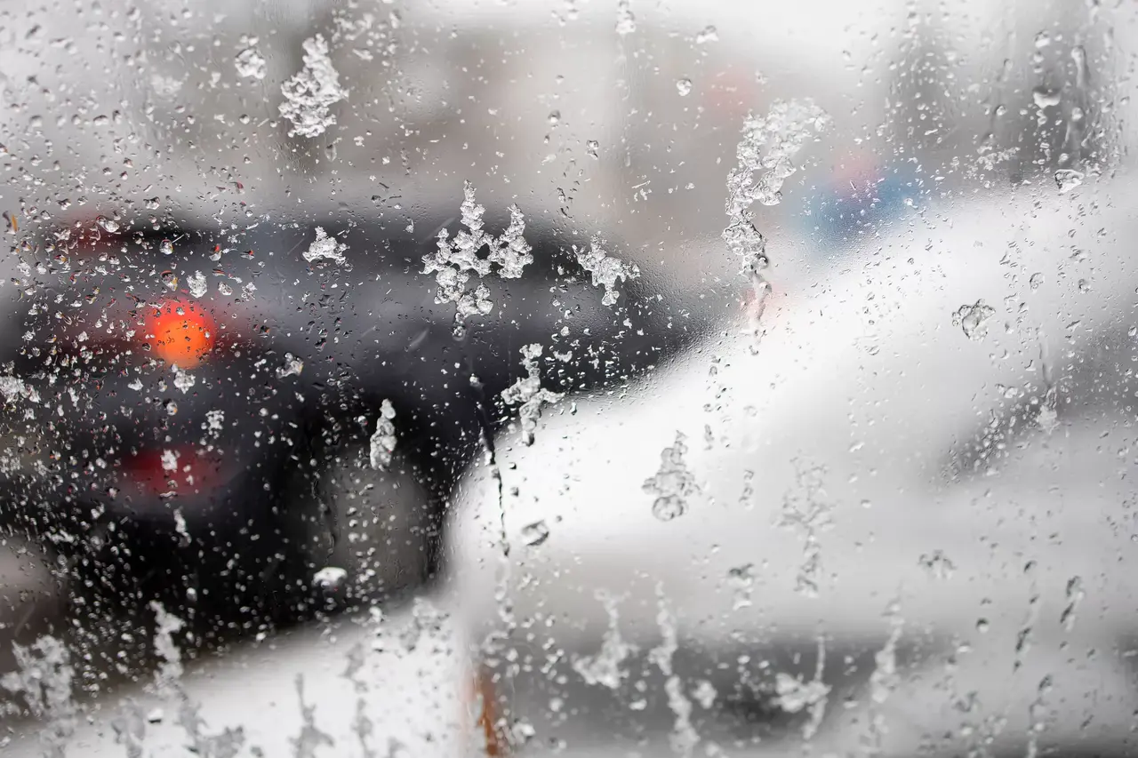 Завтра на Львівщині прогнозують дощ із мокрим снігом