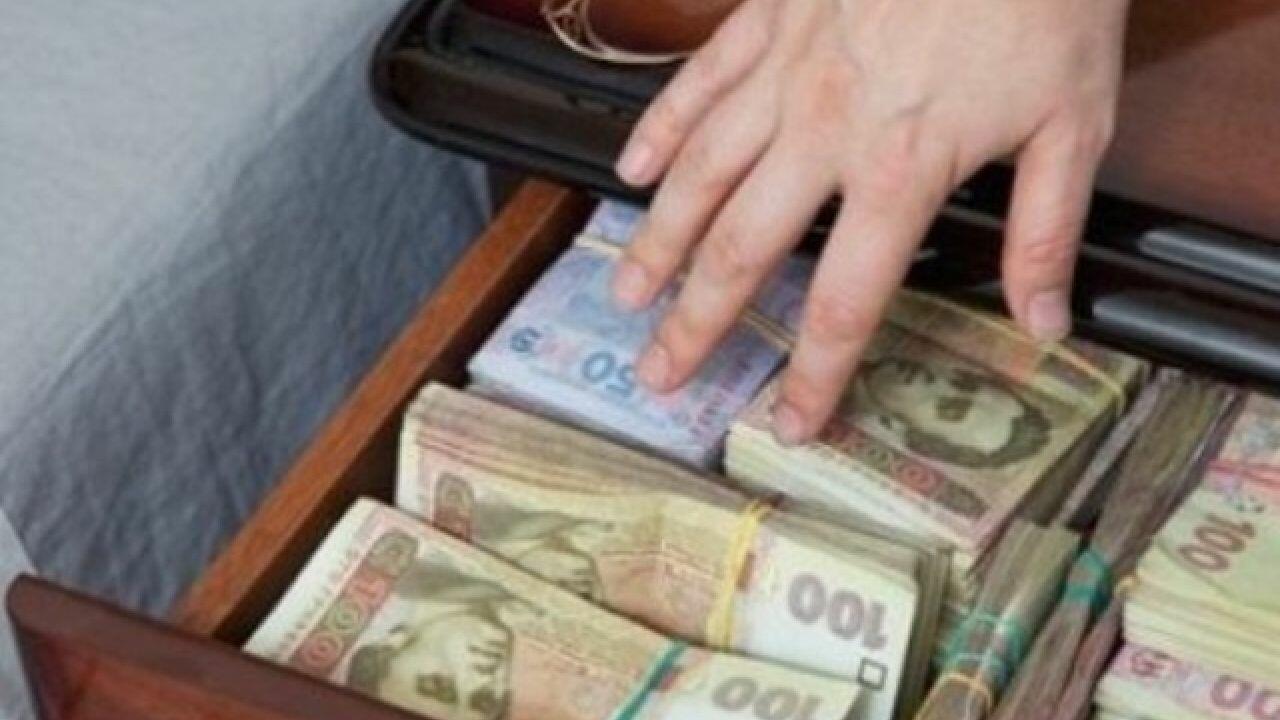 Жителю Львівщини загрожує 8 років тюрми за крадіжку 24 тисяч гривень