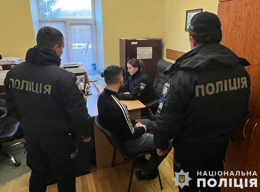 Львів’янину загрожує до семи років ув’язнення за продаж бойових гранат