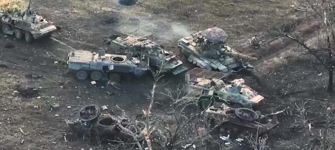 Втрати ворога: напередодні знищено понад пів тисячі росіян і 15 артсистем