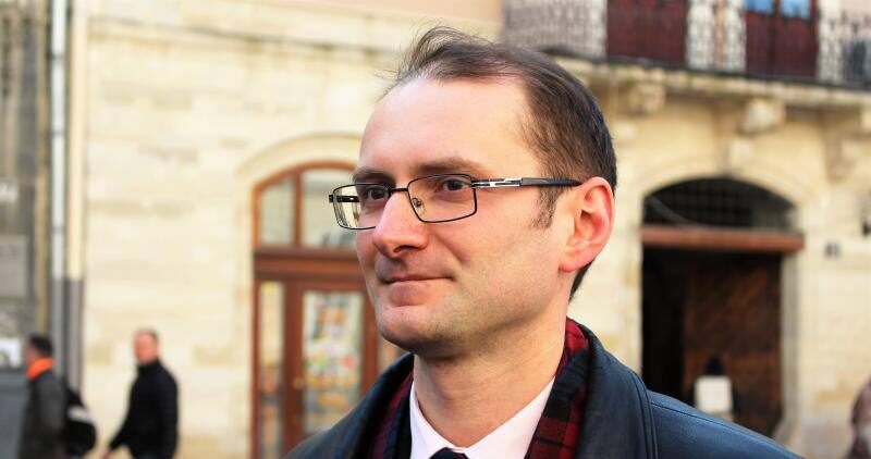 У Львові на хабарі затримали посадовця міськради