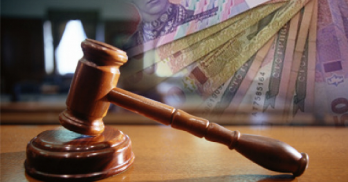 За нацистські вітання ліцеїстів у Львові суд оштрафував їхніх батьків