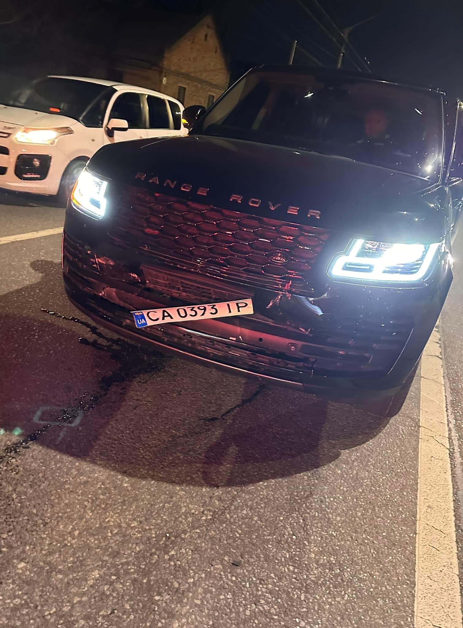 У Львові дрогобицький бізнесмен скоїв ДТП та намагався підкупити чоловіка