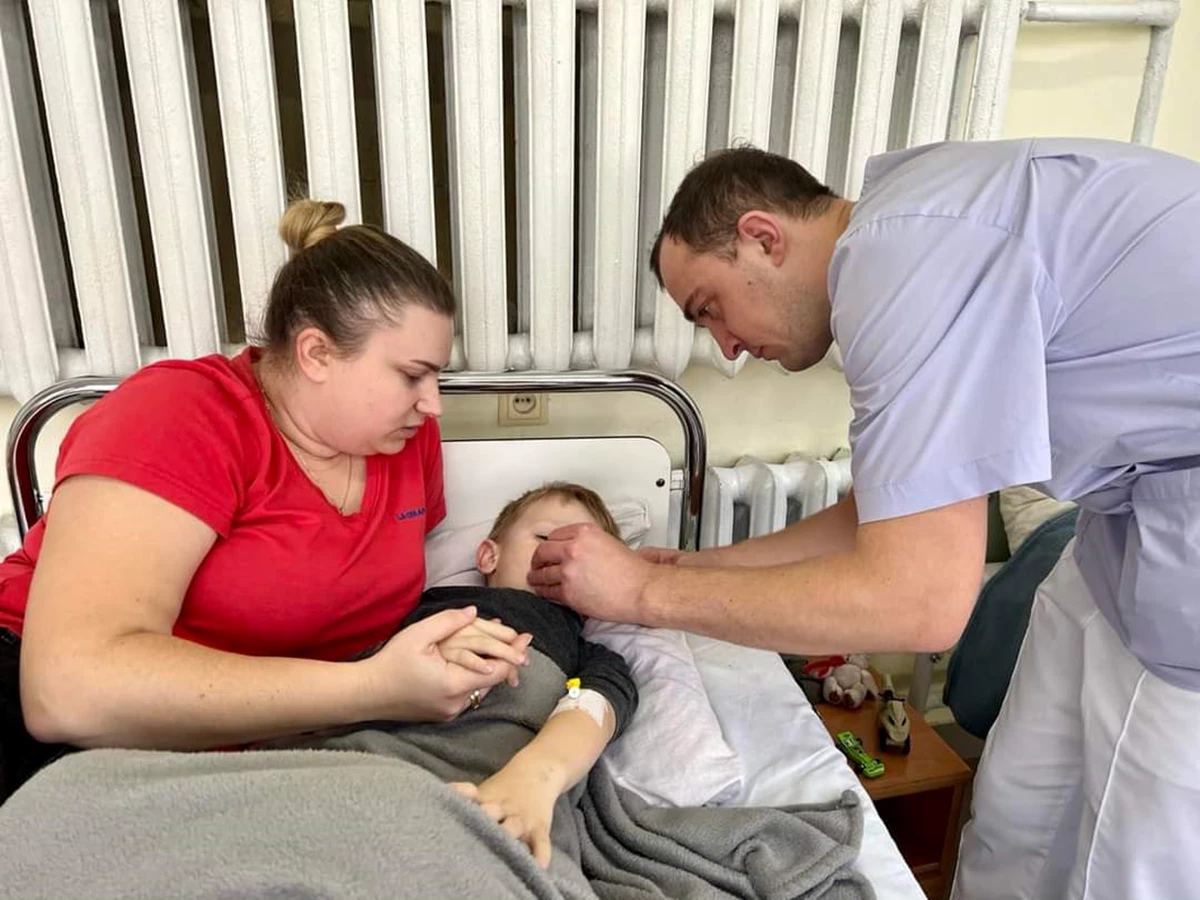 Львівські лікарі прооперували дитину з рідкісною патологією