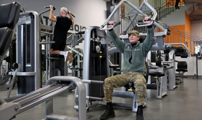 Безкоштовний спорт для захисників у фітнес-клубах Львова: як долучитися