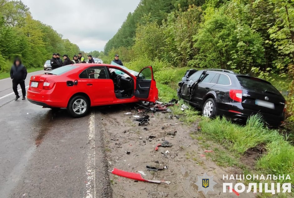 В ДТП на Дрогобиччині загинув 58-річний водій Skoda, який виїхав на зустрічну смугу