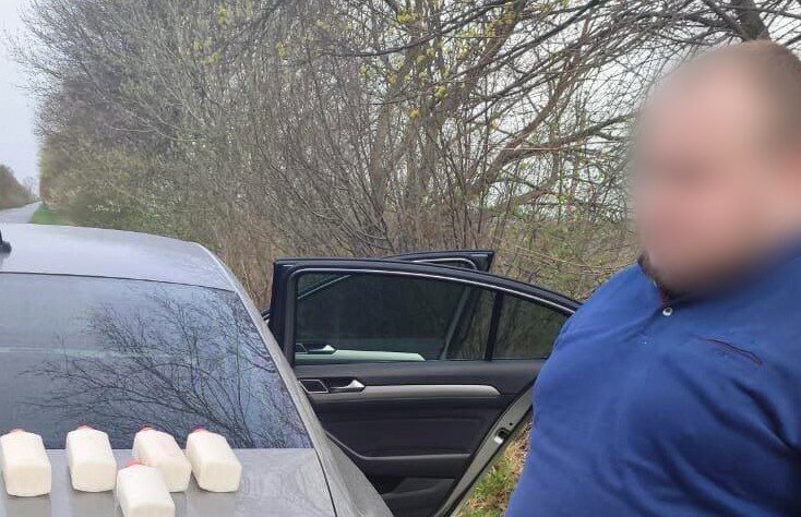 Перевозив психотропів на п’ять мільйонів гривень: на Львівщині затримали 23-річного мешканця Чернігівщини