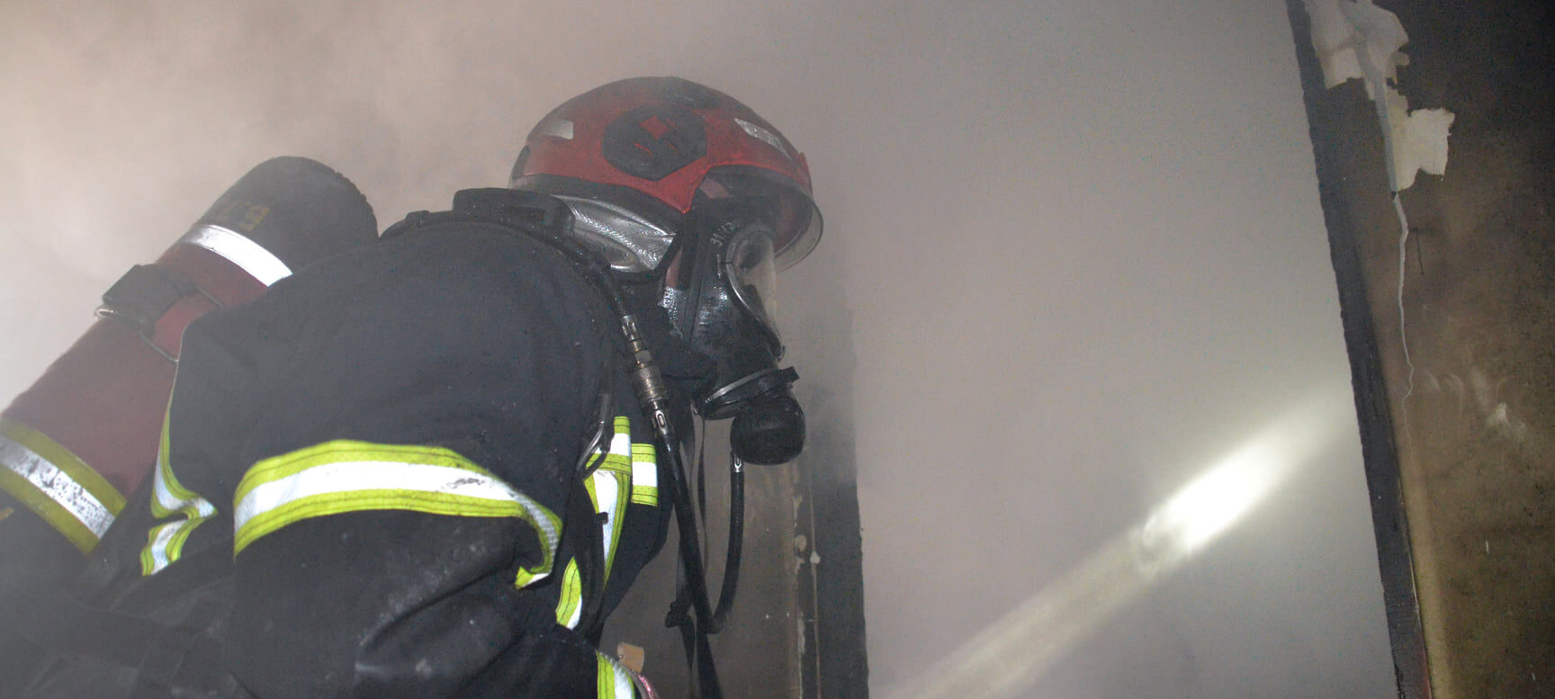 В пожежі у львівській багатоповерхівці постраждав 72-літній чоловік