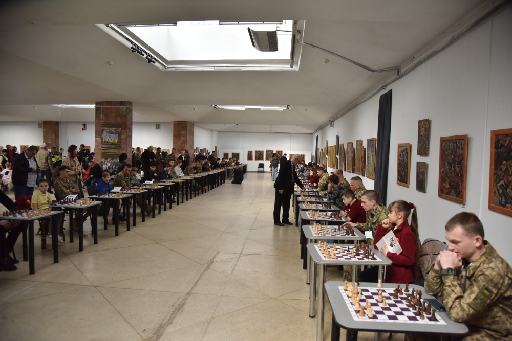 У Львові пройшов шаховий турнір за участі легендарних гросмейстерів